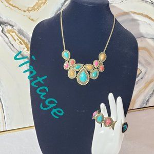 Vintage GV9 Antique Gold Tone Faceted Stones Bib Necklace & Stretch Bracelet Set